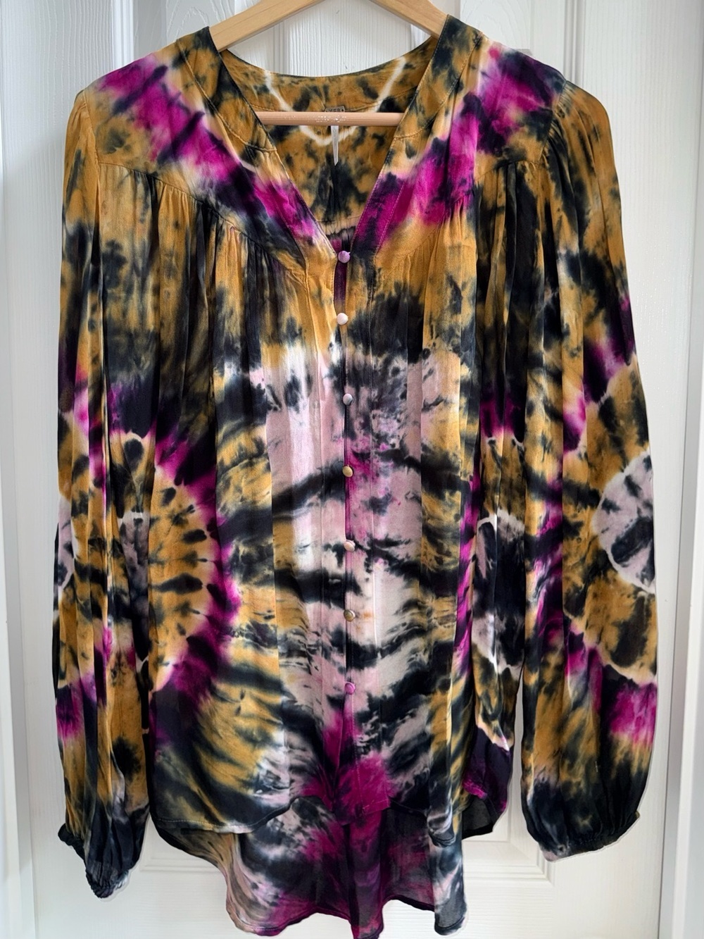 YFB Susan Tie Dye Long Sleeve Tunic Top M Multico Boho Artsy Flowy Resort Chic